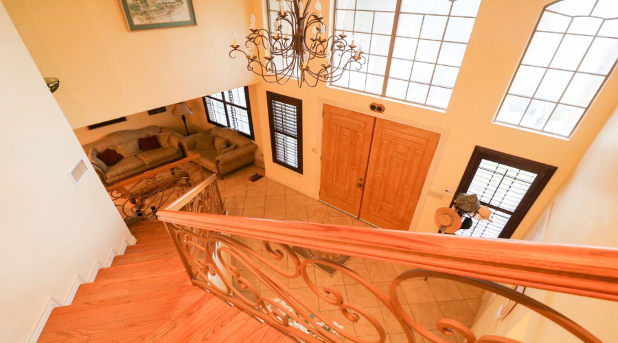 208 Crater Lake Dr, LAREDO, Texas 78041, 4 Bedrooms Bedrooms, 11 Rooms Rooms,4 BathroomsBathrooms,Residential,For Sale,208 Crater Lake Dr,20261299