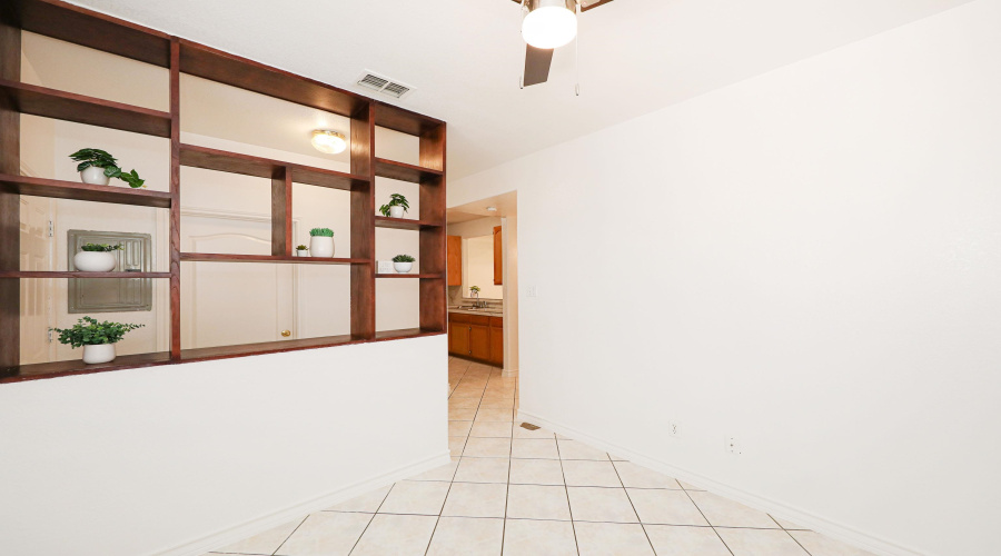 1000 Ranchway Dr, Laredo, Texas 78045, 3 Bedrooms Bedrooms, 6 Rooms Rooms,3 BathroomsBathrooms,Residential,For Rent,1000 Ranchway Dr,20261301