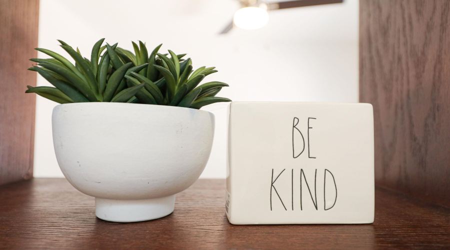 1000 Ranchway Dr, Laredo, Texas 78045, 3 Bedrooms Bedrooms, 6 Rooms Rooms,3 BathroomsBathrooms,Residential,For Rent,1000 Ranchway Dr,20261301