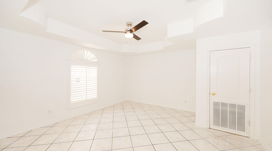 1000 Ranchway Dr, Laredo, Texas 78045, 3 Bedrooms Bedrooms, 6 Rooms Rooms,3 BathroomsBathrooms,Residential,For Rent,1000 Ranchway Dr,20261301