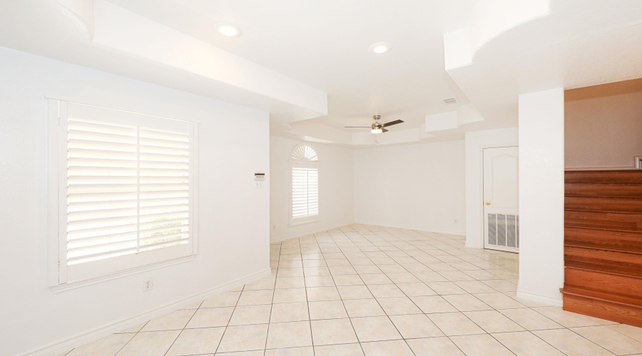 1000 Ranchway Dr, Laredo, Texas 78045, 3 Bedrooms Bedrooms, 6 Rooms Rooms,3 BathroomsBathrooms,Residential,For Rent,1000 Ranchway Dr,20261301