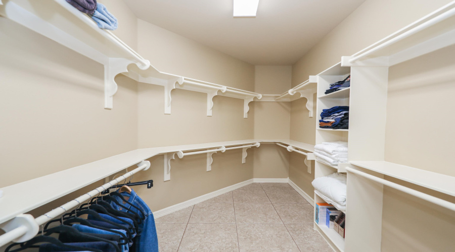 10517 Twilight Dr, Laredo, Texas 78045, 3 Bedrooms Bedrooms, 7 Rooms Rooms,2 BathroomsBathrooms,Residential,For Sale,10517 Twilight Dr,20261302