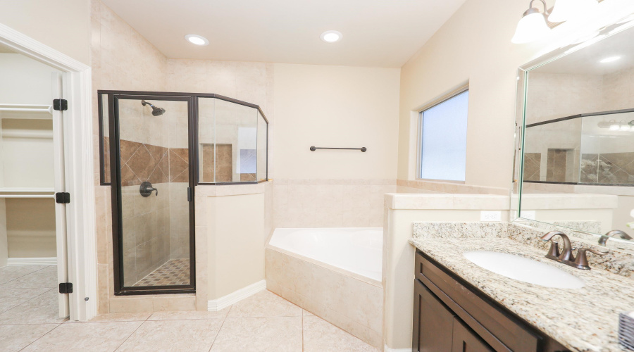 10517 Twilight Dr, Laredo, Texas 78045, 3 Bedrooms Bedrooms, 7 Rooms Rooms,2 BathroomsBathrooms,Residential,For Sale,10517 Twilight Dr,20261302