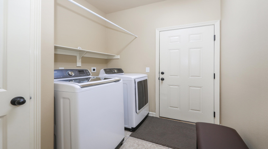 10517 Twilight Dr, Laredo, Texas 78045, 3 Bedrooms Bedrooms, 7 Rooms Rooms,2 BathroomsBathrooms,Residential,For Sale,10517 Twilight Dr,20261302