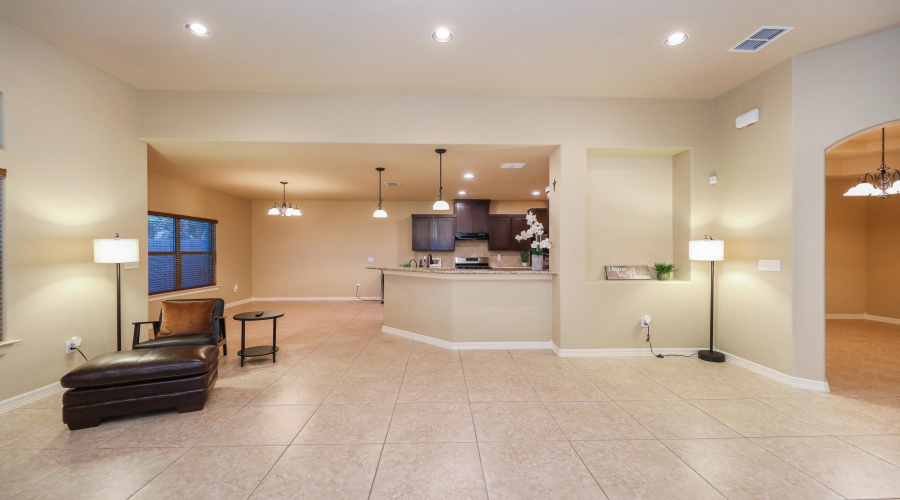 10517 Twilight Dr, Laredo, Texas 78045, 3 Bedrooms Bedrooms, 7 Rooms Rooms,2 BathroomsBathrooms,Residential,For Sale,10517 Twilight Dr,20261302