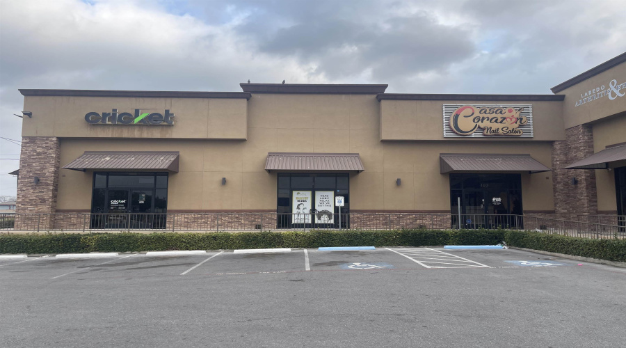 1915 S U.S. Hwy 83, Laredo, Texas 78046, 1 Room Rooms,1 BathroomBathrooms,Commercial retail/office,For Rent,1915 S U.S. Hwy 83,20261309