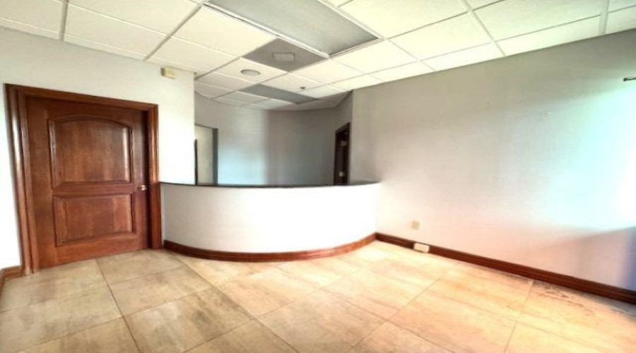 1701 Jacaman Rd, Laredo, Texas 78041, 6 Rooms Rooms,1 BathroomBathrooms,Commercial retail/office,For Rent,1701 Jacaman Rd,20261312