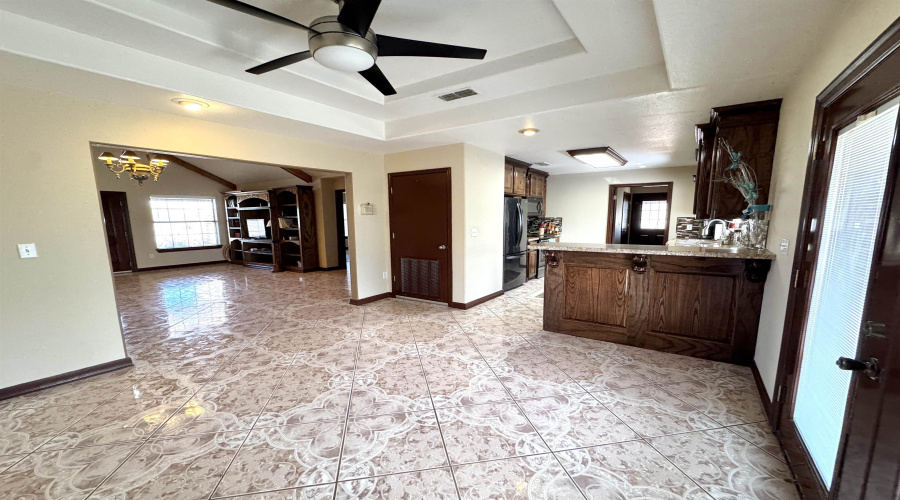 143 Meza Salinas Rd., ZAPATA, Texas 78076, 4 Bedrooms Bedrooms, 6 Rooms Rooms,3 BathroomsBathrooms,Residential,For Sale,143 Meza Salinas Rd.,20260367