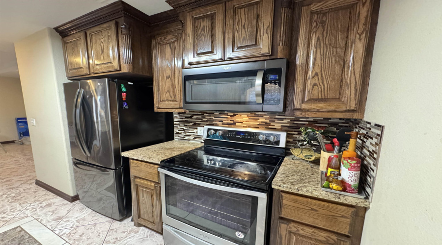 143 Meza Salinas Rd., ZAPATA, Texas 78076, 4 Bedrooms Bedrooms, 6 Rooms Rooms,3 BathroomsBathrooms,Residential,For Sale,143 Meza Salinas Rd.,20260367