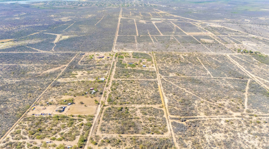 143 Meza Salinas Rd., ZAPATA, Texas 78076, 4 Bedrooms Bedrooms, 6 Rooms Rooms,3 BathroomsBathrooms,Residential,For Sale,143 Meza Salinas Rd.,20260367