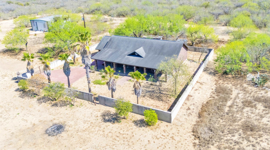 143 Meza Salinas Rd., ZAPATA, Texas 78076, 4 Bedrooms Bedrooms, 6 Rooms Rooms,3 BathroomsBathrooms,Residential,For Sale,143 Meza Salinas Rd.,20260367