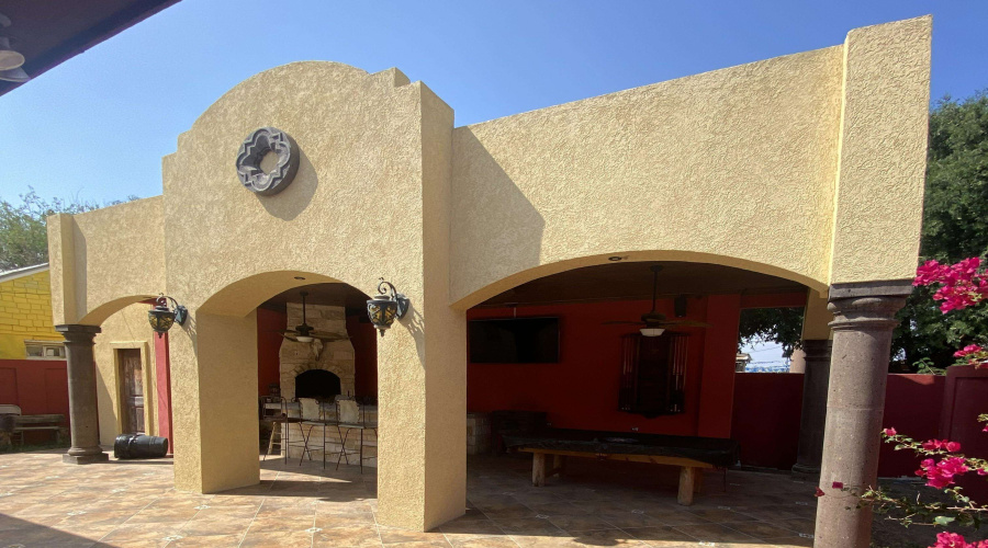 3806 San Eduardo Ave, Laredo, Texas 78041-4544, 3 Bedrooms Bedrooms, 6 Rooms Rooms,3 BathroomsBathrooms,Residential,For Sale,3806 San Eduardo Ave,20261306