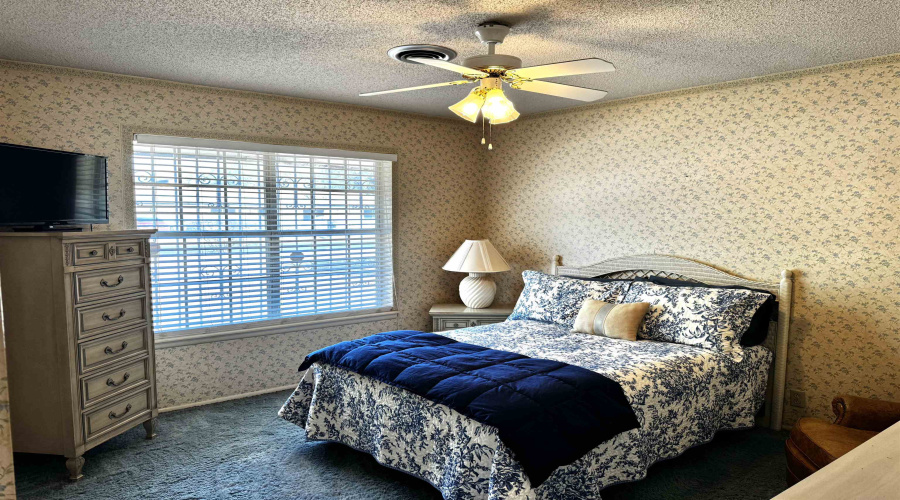 721 Lindenwood Dr, Laredo, Texas 78045, 4 Bedrooms Bedrooms, 10 Rooms Rooms,2 BathroomsBathrooms,Residential,For Sale,721 Lindenwood Dr,20261308