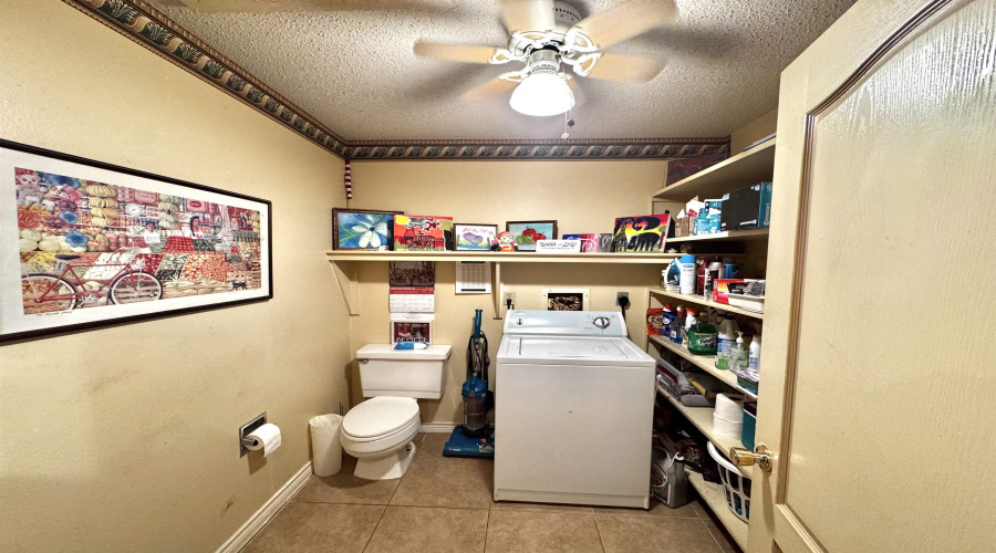 721 Lindenwood Dr, Laredo, Texas 78045, 4 Bedrooms Bedrooms, 10 Rooms Rooms,2 BathroomsBathrooms,Residential,For Sale,721 Lindenwood Dr,20261308