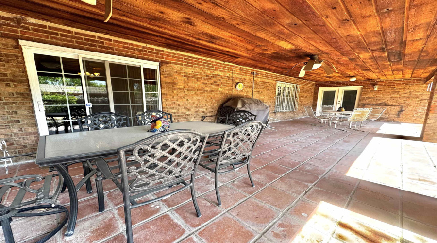 721 Lindenwood Dr, Laredo, Texas 78045, 4 Bedrooms Bedrooms, 10 Rooms Rooms,2 BathroomsBathrooms,Residential,For Sale,721 Lindenwood Dr,20261308