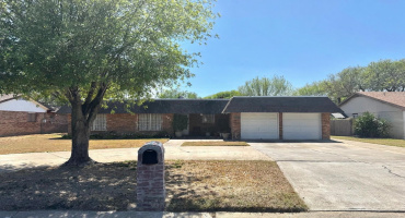 721 Lindenwood Dr, Laredo, Texas 78045, 4 Bedrooms Bedrooms, 10 Rooms Rooms,2 BathroomsBathrooms,Residential,For Sale,721 Lindenwood Dr,20261308