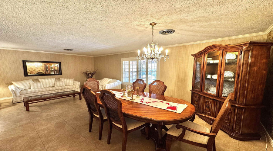 721 Lindenwood Dr, Laredo, Texas 78045, 4 Bedrooms Bedrooms, 10 Rooms Rooms,2 BathroomsBathrooms,Residential,For Sale,721 Lindenwood Dr,20261308