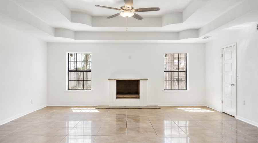 2001 Kennedy St, ZAPATA, Texas 78076, 5 Bedrooms Bedrooms, 7 Rooms Rooms,3 BathroomsBathrooms,Residential,For Sale,2001 Kennedy St,20261316