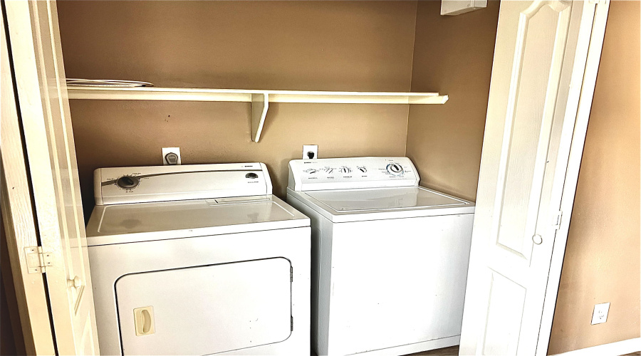 3110 Cuernavaca Dr, LAREDO, Texas 78046, 3 Bedrooms Bedrooms, 6 Rooms Rooms,2 BathroomsBathrooms,Residential,For Rent,3110 Cuernavaca Dr,20261319