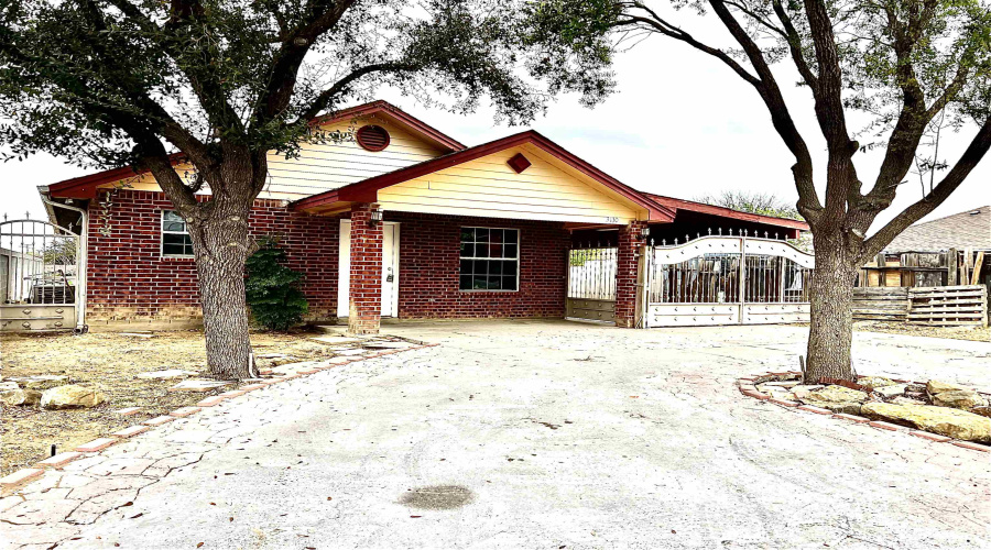 3110 Cuernavaca Dr, LAREDO, Texas 78046, 3 Bedrooms Bedrooms, 6 Rooms Rooms,2 BathroomsBathrooms,Residential,For Rent,3110 Cuernavaca Dr,20261319