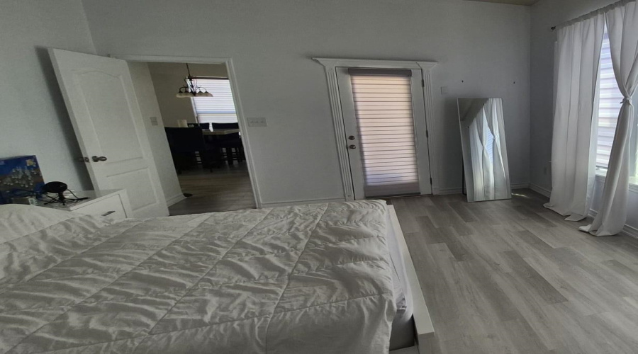 2943 Mehlhorn Lp, Laredo, Texas 78045, 4 Bedrooms Bedrooms, 8 Rooms Rooms,3 BathroomsBathrooms,Residential,For Sale,2943 Mehlhorn Lp,20261322