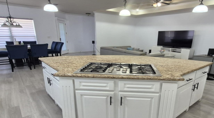 2943 Mehlhorn Lp, Laredo, Texas 78045, 4 Bedrooms Bedrooms, 8 Rooms Rooms,3 BathroomsBathrooms,Residential,For Sale,2943 Mehlhorn Lp,20261322