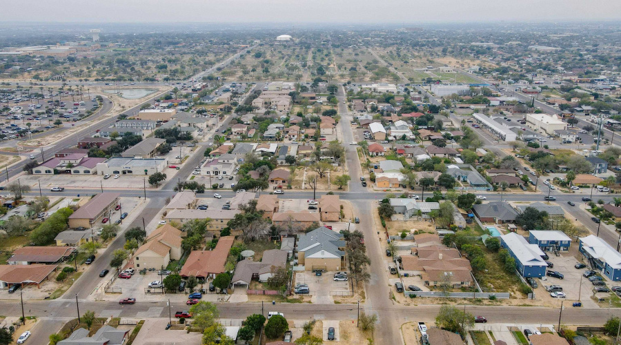 4001 McPherson Ave, Laredo, Texas 78041, 6 Rooms Rooms,Commercial retail/office,For Sale,4001 McPherson Ave,20261326