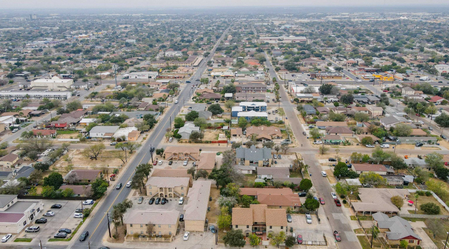 4001 McPherson Ave, Laredo, Texas 78041, 6 Rooms Rooms,Commercial retail/office,For Sale,4001 McPherson Ave,20261326