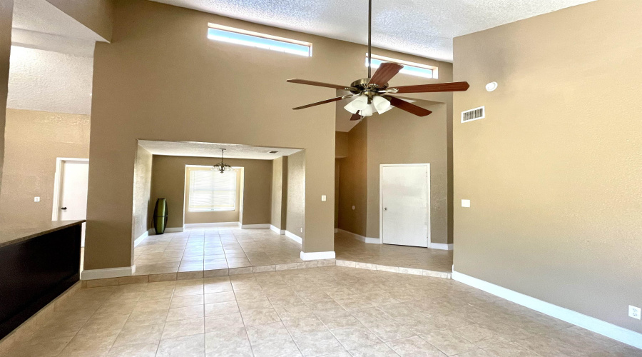 3020 Monterrey St, Laredo, Texas 78046, 4 Bedrooms Bedrooms, 7 Rooms Rooms,2 BathroomsBathrooms,Residential,For Sale,3020 Monterrey St,20261324