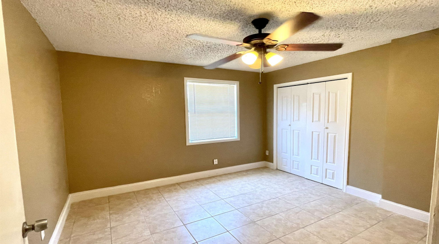 3020 Monterrey St, Laredo, Texas 78046, 4 Bedrooms Bedrooms, 7 Rooms Rooms,2 BathroomsBathrooms,Residential,For Sale,3020 Monterrey St,20261324