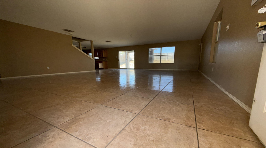 614 Pinos Cr, Laredo, Texas 78043, 3 Bedrooms Bedrooms, 6 Rooms Rooms,2 BathroomsBathrooms,Residential,For Sale,614 Pinos Cr,20261327