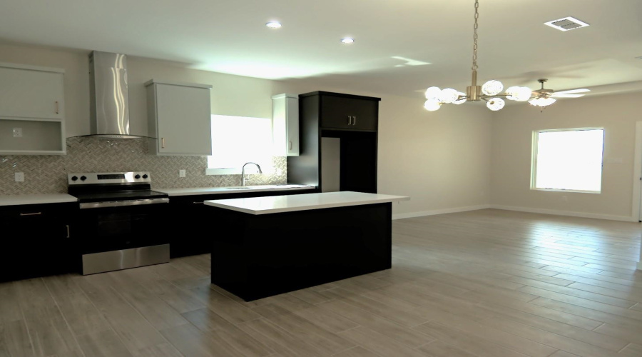 5928 Heather Loop, Laredo, Texas 78046, 3 Bedrooms Bedrooms, 6 Rooms Rooms,2 BathroomsBathrooms,Residential,For Sale,5928 Heather Loop,20261328