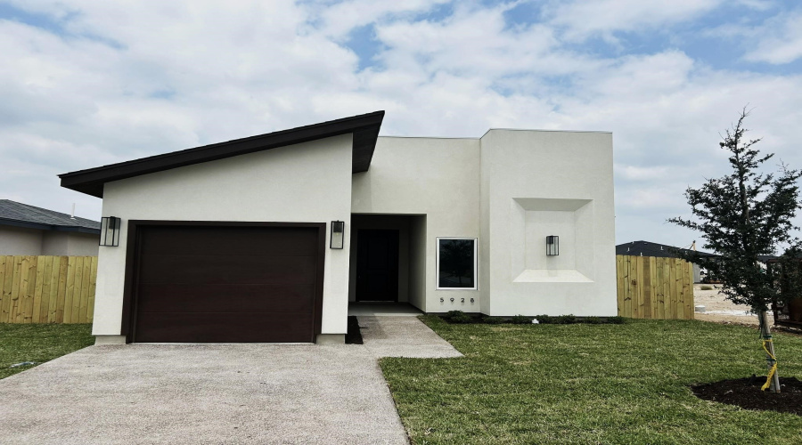 5928 Heather Loop, Laredo, Texas 78046, 3 Bedrooms Bedrooms, 6 Rooms Rooms,2 BathroomsBathrooms,Residential,For Rent,5928 Heather Loop,20261329