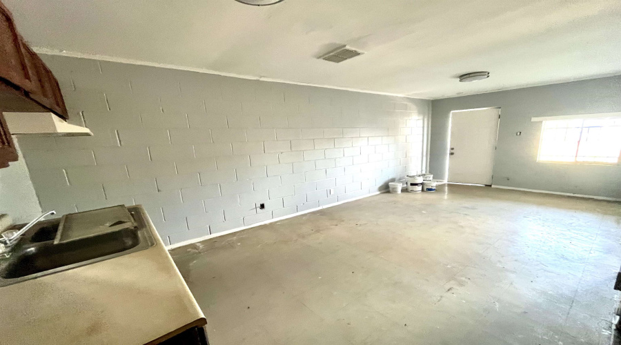 1619 Convent Ave, Laredo, Texas 78040, ,Multi-family,For Sale,1619 Convent Ave,20261323