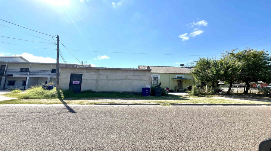 1619 Convent Ave, Laredo, Texas 78040, ,Multi-family,For Sale,1619 Convent Ave,20261323