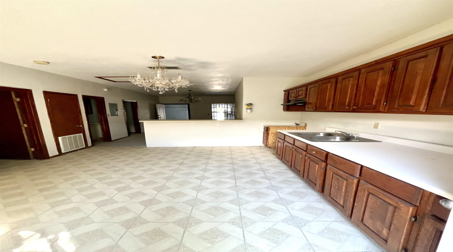1619 Convent Ave, Laredo, Texas 78040, ,Multi-family,For Sale,1619 Convent Ave,20261323