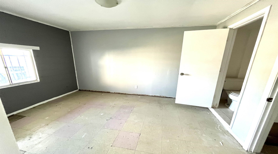 1619 Convent Ave, Laredo, Texas 78040, ,Multi-family,For Sale,1619 Convent Ave,20261323