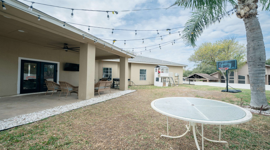 1502 White Tail Ln, Laredo, Texas 78043, 3 Bedrooms Bedrooms, 7 Rooms Rooms,2 BathroomsBathrooms,Residential,For Rent,1502 White Tail Ln,20261330