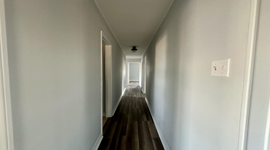 911 N Pine St, Hebbronville, Texas 78361, 4 Bedrooms Bedrooms, 6 Rooms Rooms,2 BathroomsBathrooms,Residential,For Sale,911 N Pine St,20261331