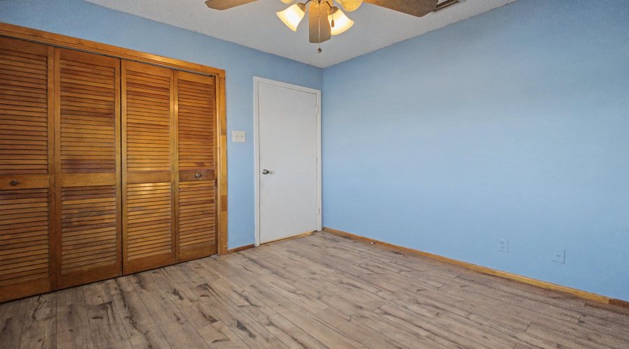 1510 Hemlock Dr, Laredo, Texas 78041, 3 Bedrooms Bedrooms, 6 Rooms Rooms,2 BathroomsBathrooms,Residential,For Sale,1510 Hemlock Dr,20261332