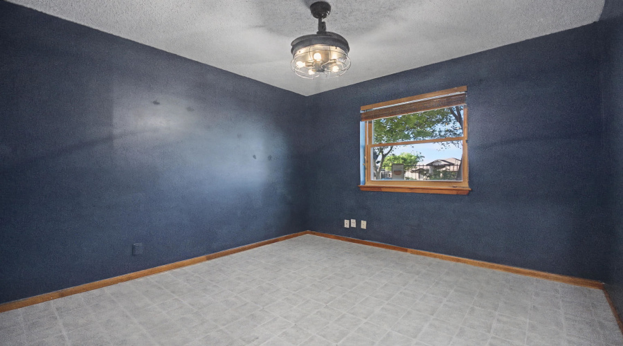 1510 Hemlock Dr, Laredo, Texas 78041, 3 Bedrooms Bedrooms, 6 Rooms Rooms,2 BathroomsBathrooms,Residential,For Sale,1510 Hemlock Dr,20261332