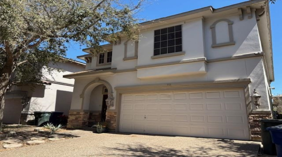 9813 Sandhill Dr, Laredo, Texas 78045-0000, 4 Bedrooms Bedrooms, 6 Rooms Rooms,3 BathroomsBathrooms,Residential,For Rent,9813 Sandhill Dr,20261334