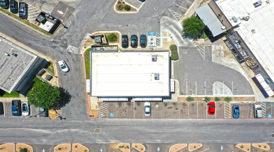 7709 McPherson Rd, Laredo, Texas 78045-9998, 1 Room Rooms,4 BathroomsBathrooms,Commercial retail/office,For Sale,7709 McPherson Rd,20261338