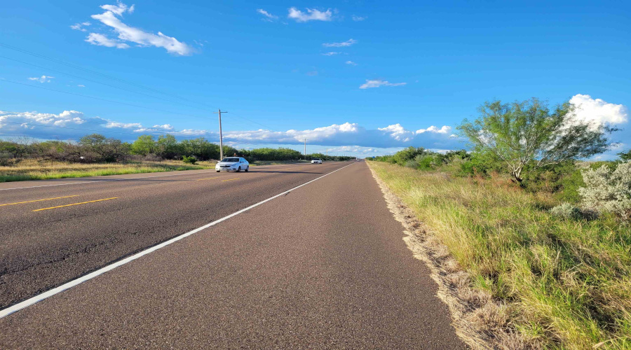 1000 Zapata Hwy, Laredo, Texas 78046, ,Land,For Sale,1000 Zapata Hwy,20261335