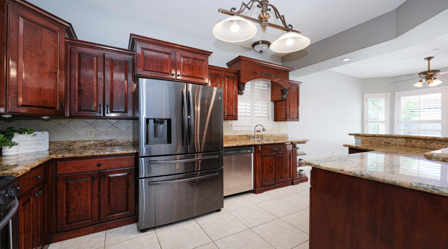 319 Lake Carnegie Ct., LAREDO, Texas 78041, 5 Bedrooms Bedrooms, 10 Rooms Rooms,3 BathroomsBathrooms,Residential,For Sale,319 Lake Carnegie Ct.,20261336