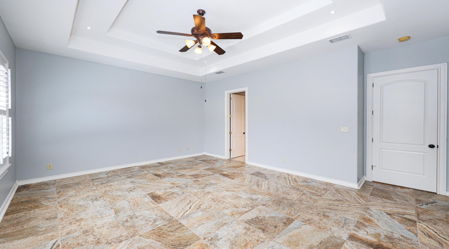 319 Lake Carnegie Ct., LAREDO, Texas 78041, 5 Bedrooms Bedrooms, 10 Rooms Rooms,3 BathroomsBathrooms,Residential,For Sale,319 Lake Carnegie Ct.,20261336