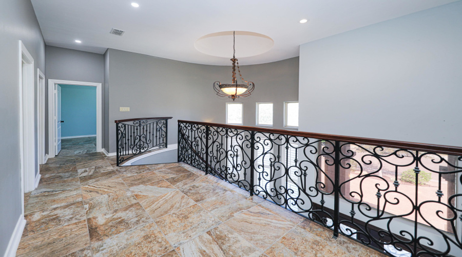 319 Lake Carnegie Ct., LAREDO, Texas 78041, 5 Bedrooms Bedrooms, 10 Rooms Rooms,3 BathroomsBathrooms,Residential,For Sale,319 Lake Carnegie Ct.,20261336