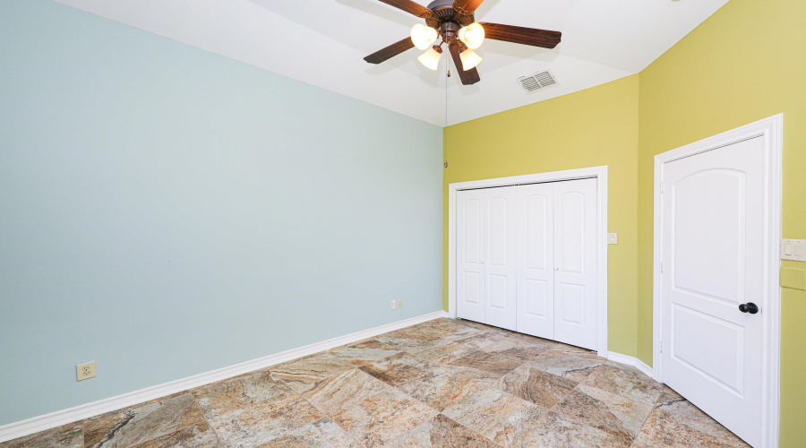 319 Lake Carnegie Ct., LAREDO, Texas 78041, 5 Bedrooms Bedrooms, 10 Rooms Rooms,3 BathroomsBathrooms,Residential,For Sale,319 Lake Carnegie Ct.,20261336