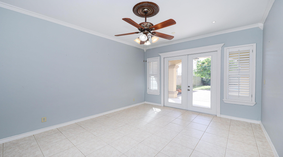 319 Lake Carnegie Ct., LAREDO, Texas 78041, 5 Bedrooms Bedrooms, 10 Rooms Rooms,3 BathroomsBathrooms,Residential,For Sale,319 Lake Carnegie Ct.,20261336