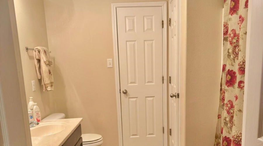 11215 Quintana Dr, Laredo, Texas 78045, 3 Bedrooms Bedrooms, 7 Rooms Rooms,2 BathroomsBathrooms,Residential,For Sale,11215 Quintana Dr,20261346